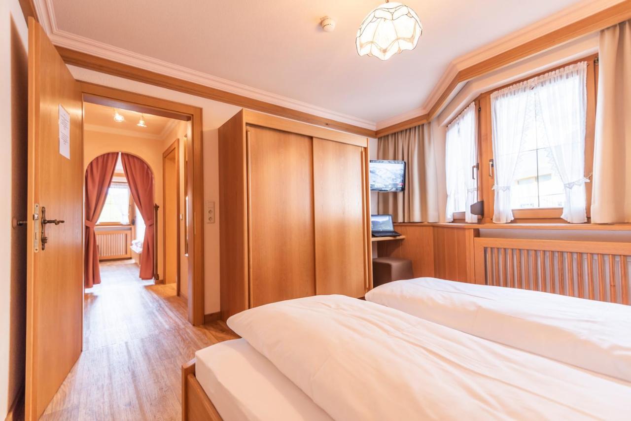 Hotel Garni Apart Tina Ischgl Exterior photo
